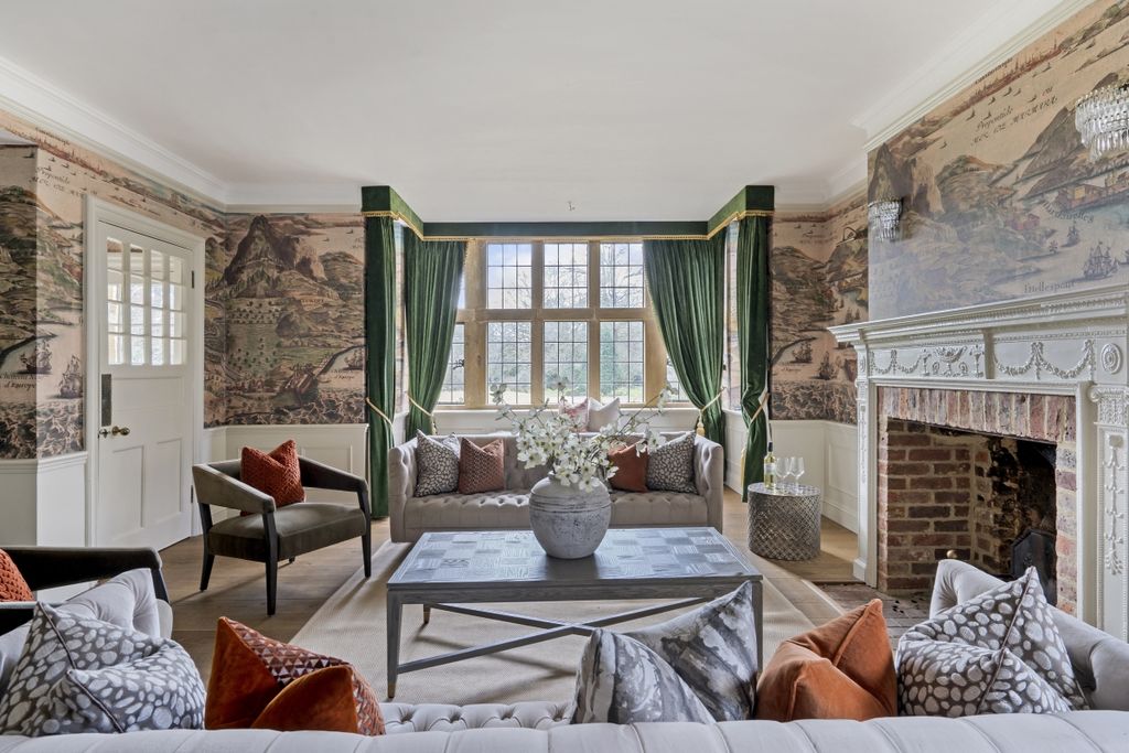 Additional image 9 of 10 bed detached house to rentPriors Hatch Lane, Hurtmore, Godalming GU7