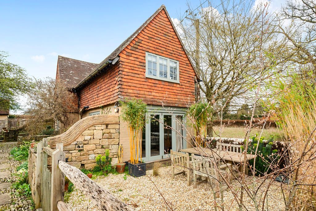 Additional image 19 of 1 bed detached house to rentPickhurst Road, Godalming GU8
