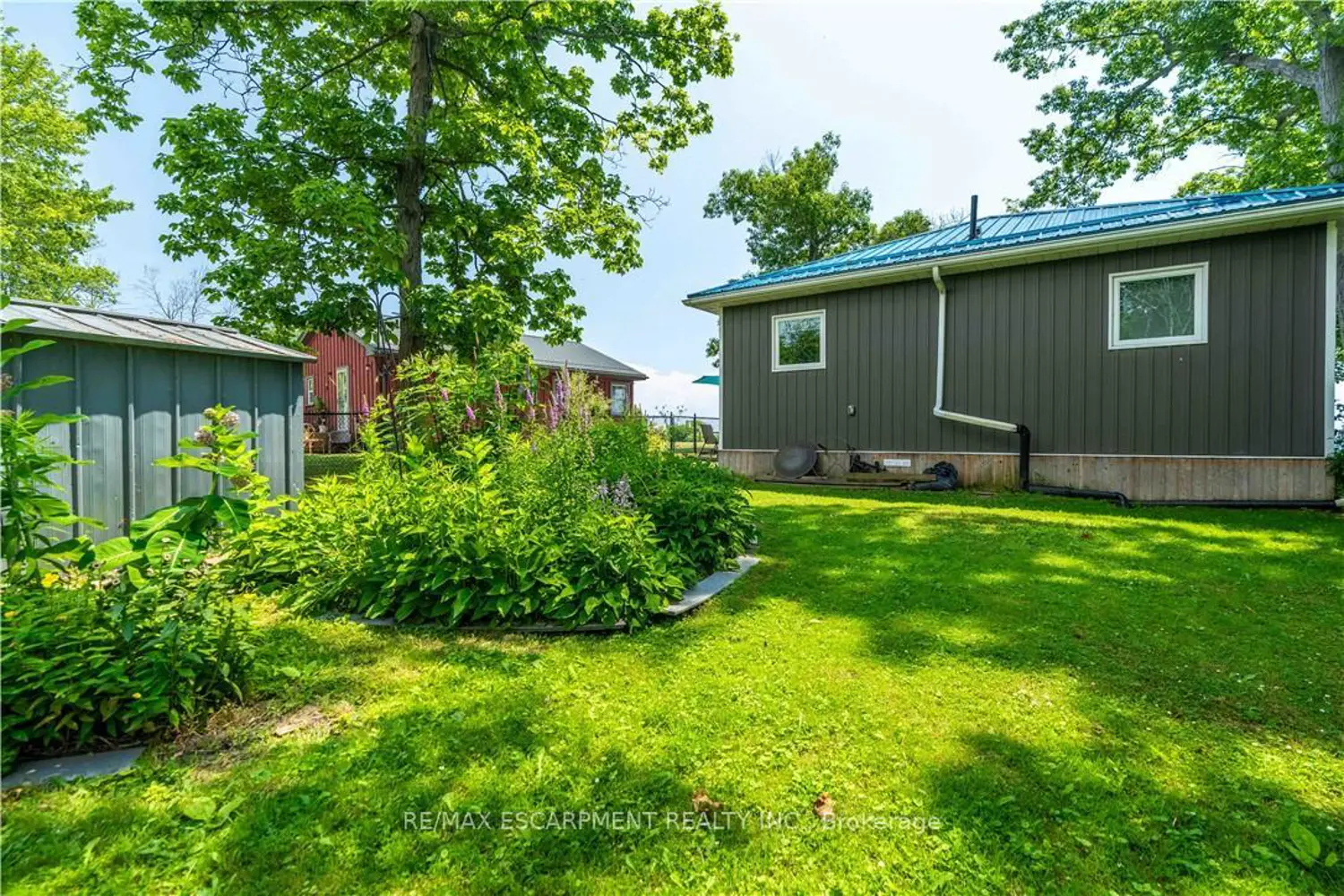 Additional image 16 of 2399 Lakeshore Road