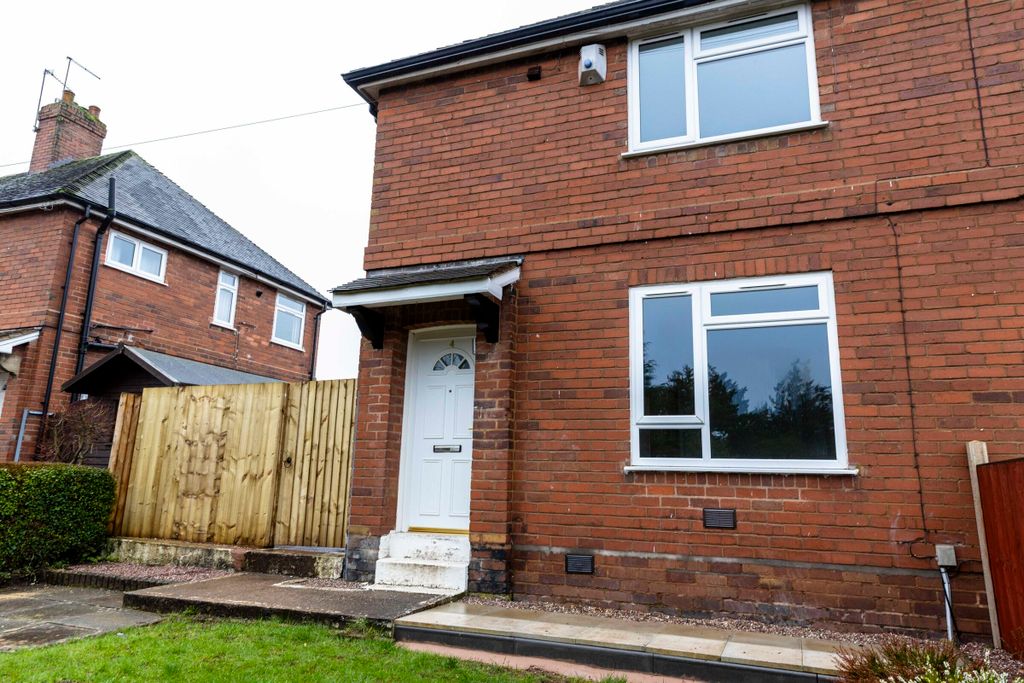Additional image 4 of 3 bed semi-detached house to rentHarp Lane, Telford TF4