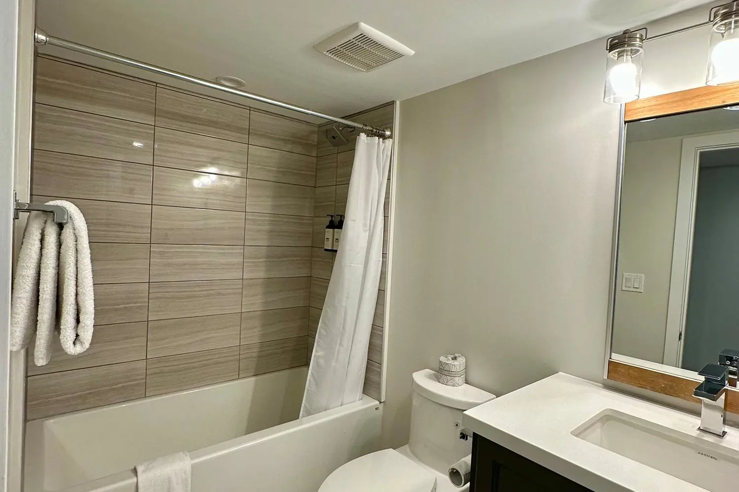 Additional image 17 of 80 Horseshoe Boulevard 301