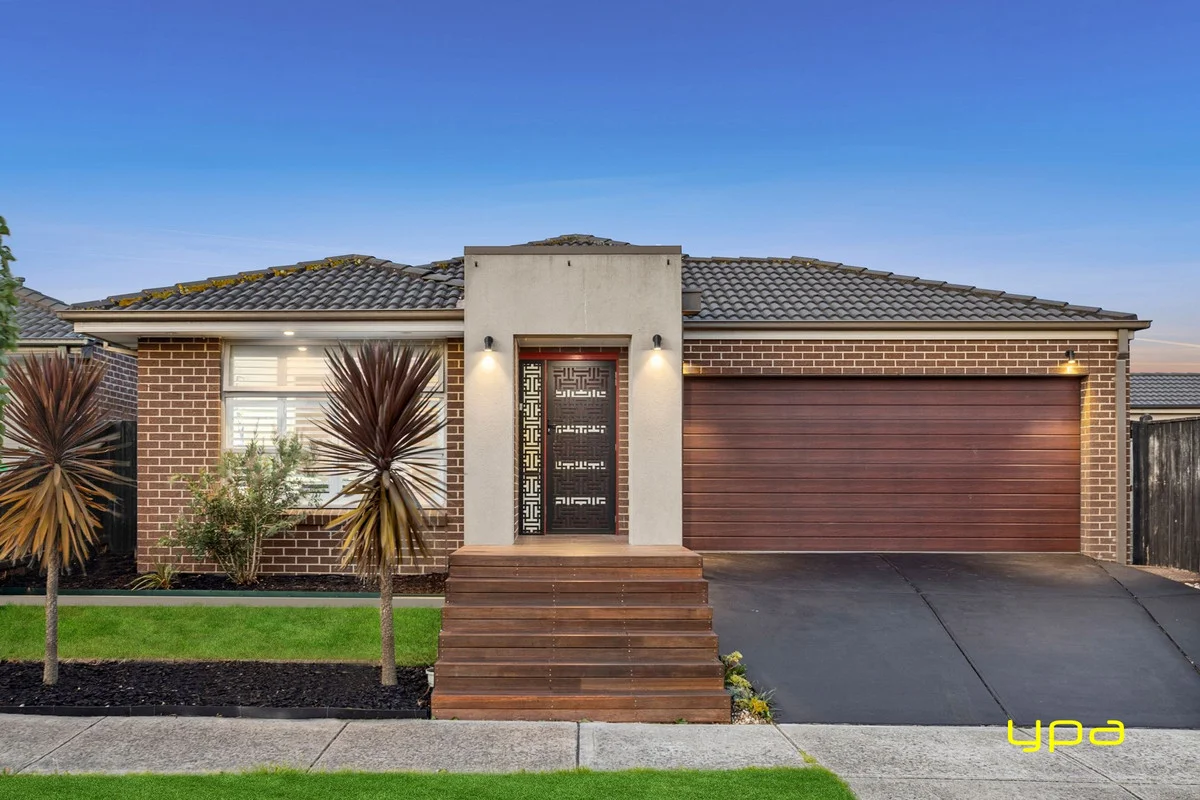 53 Campaspe Street, Clyde North VIC 3978
