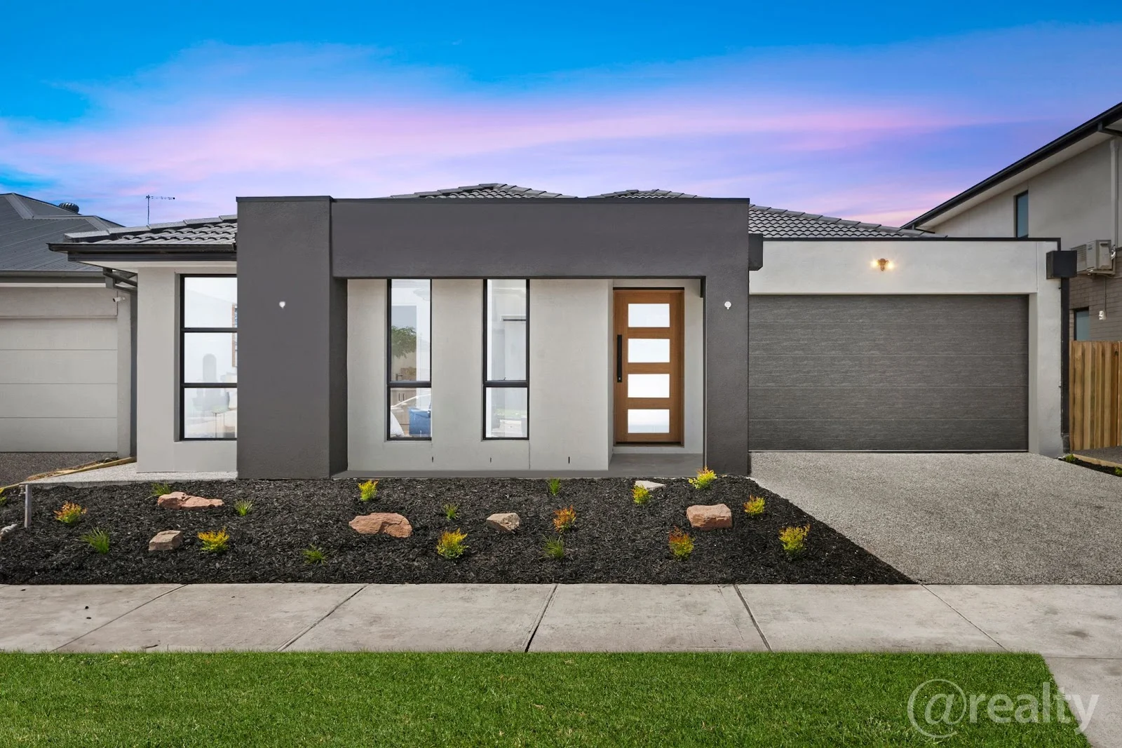 16 Canal Street, Fraser Rise VIC 3336