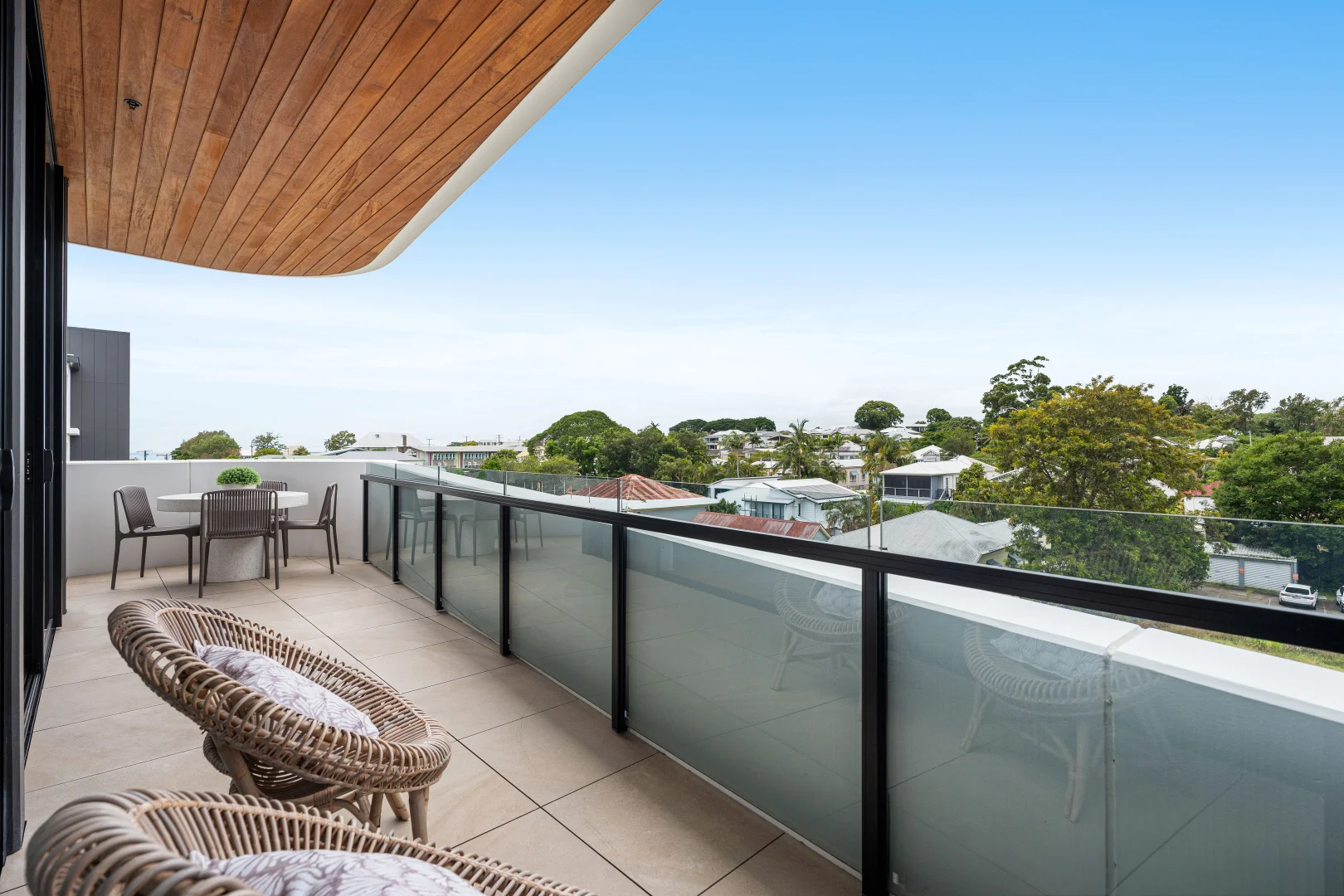 Additional image 8 of 501/117 Chestnut Street, Wynnum QLD 4178