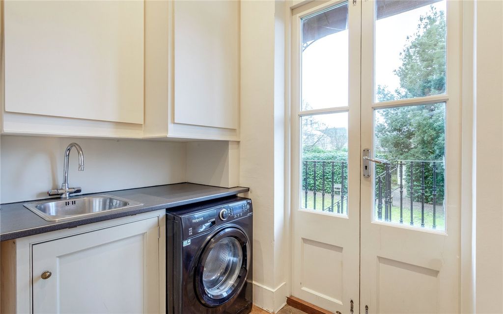 Additional image 29 of 8 bed detached house to rentBrooklands Avenue, Cambridge, Cambridgeshire CB2