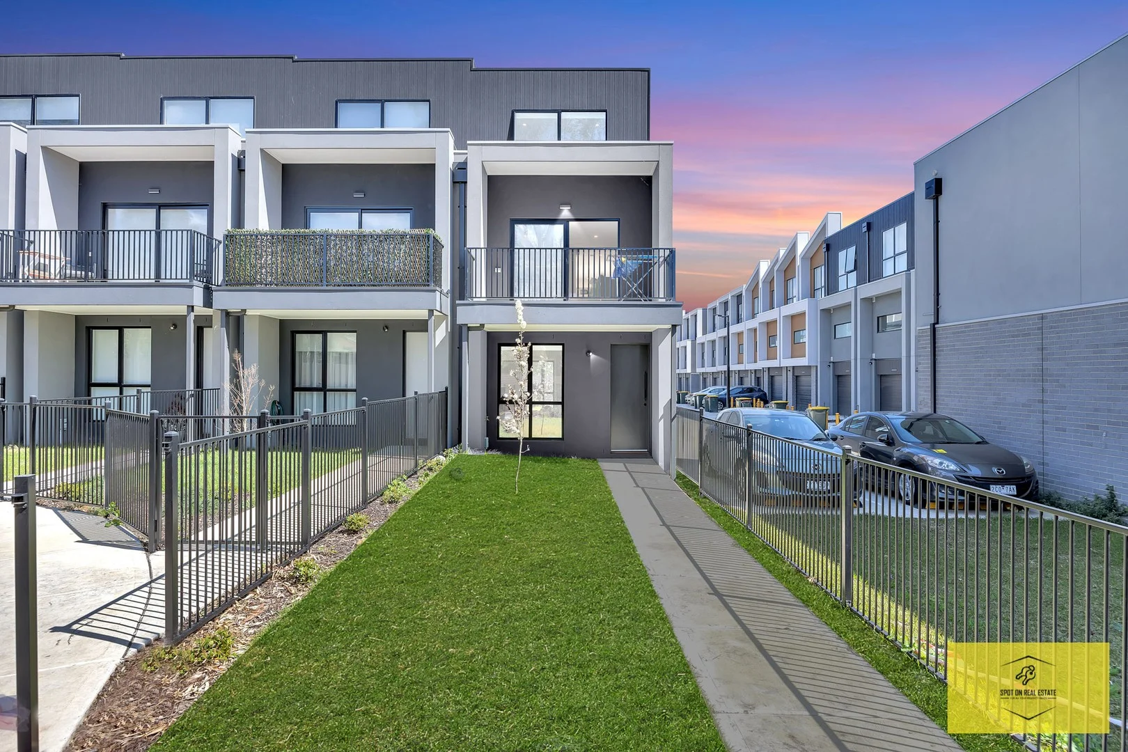 10 Fetta Place, Mill Park VIC 3082