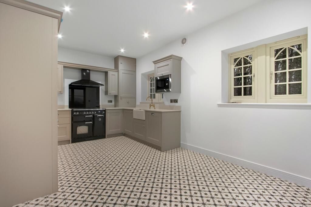 Additional image 2 of 4 bed semi-detached house to rentAshover Road, Kelstedge, Ashover S45