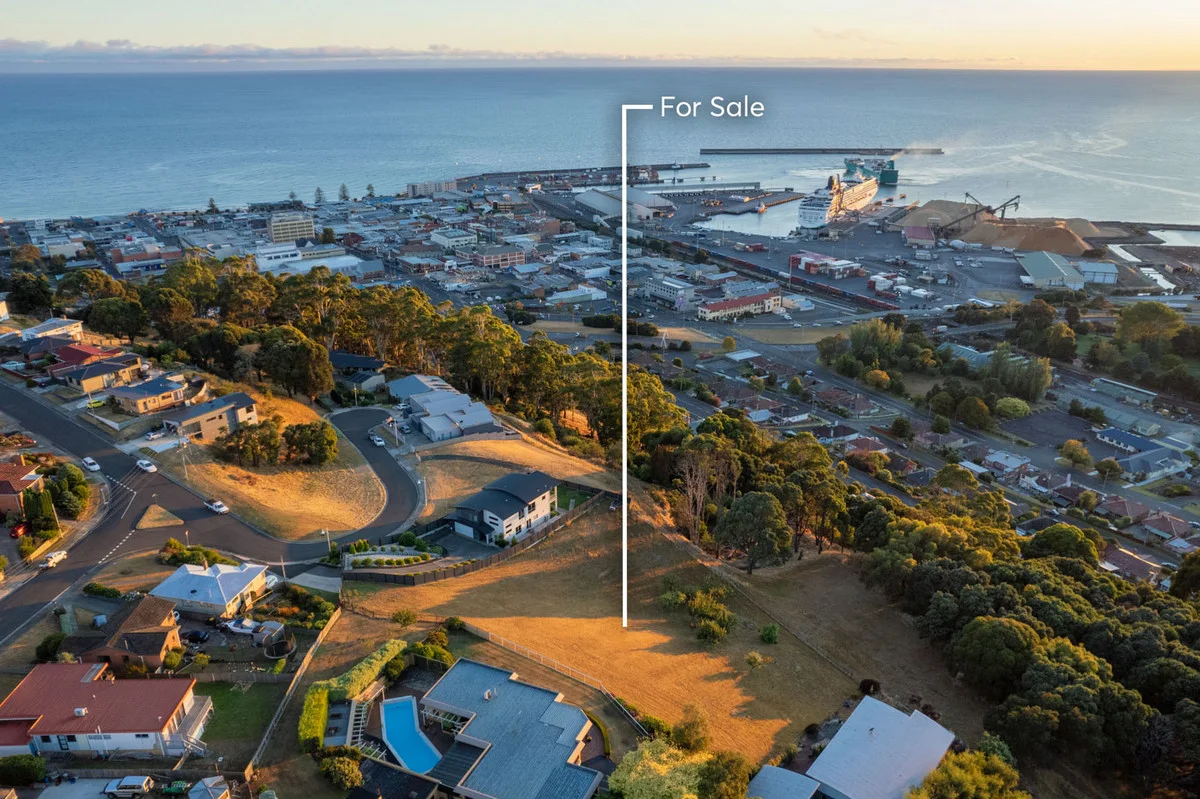 21 Thompson Crescent, Montello TAS 7320