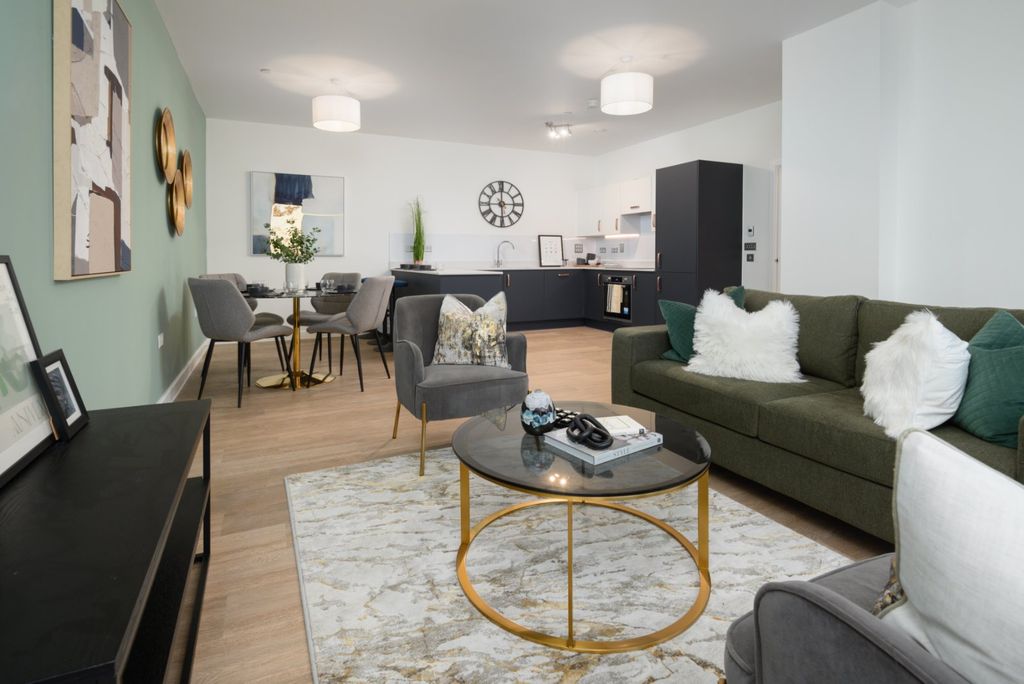 Additional image 8 of Studio to rentStation Avenue, Walton-On-Thames KT12