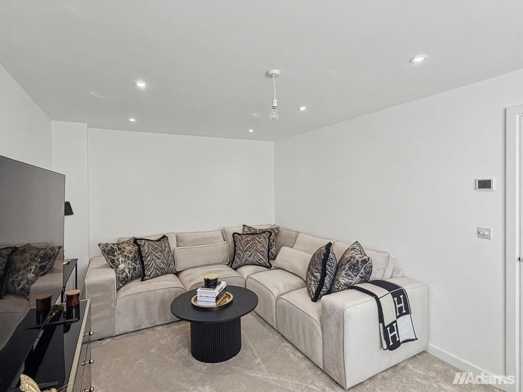 Additional image 5 of 4 bed detached house to rentHughes Close, Farnworth, Widnes WA8