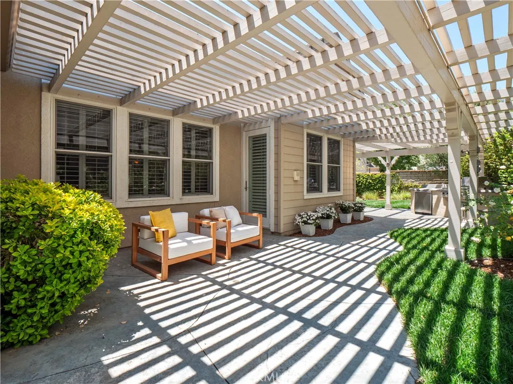 Additional image 101 of 25679 Smoketree Ln, Valencia, CA 91381