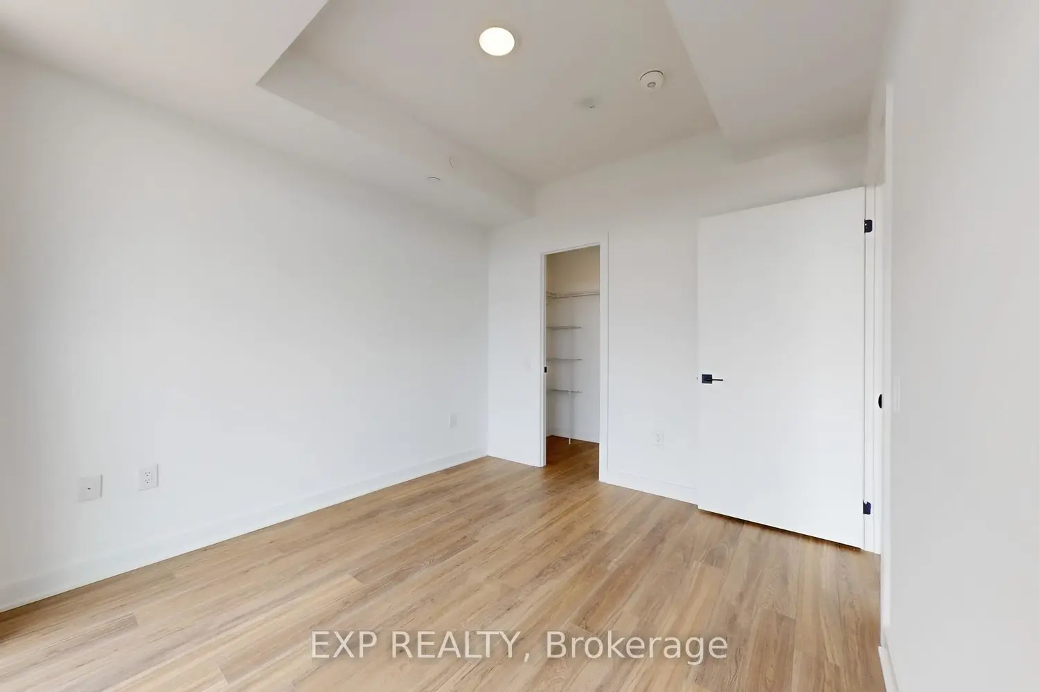 Additional image 16 of 2782 Barton Street 919