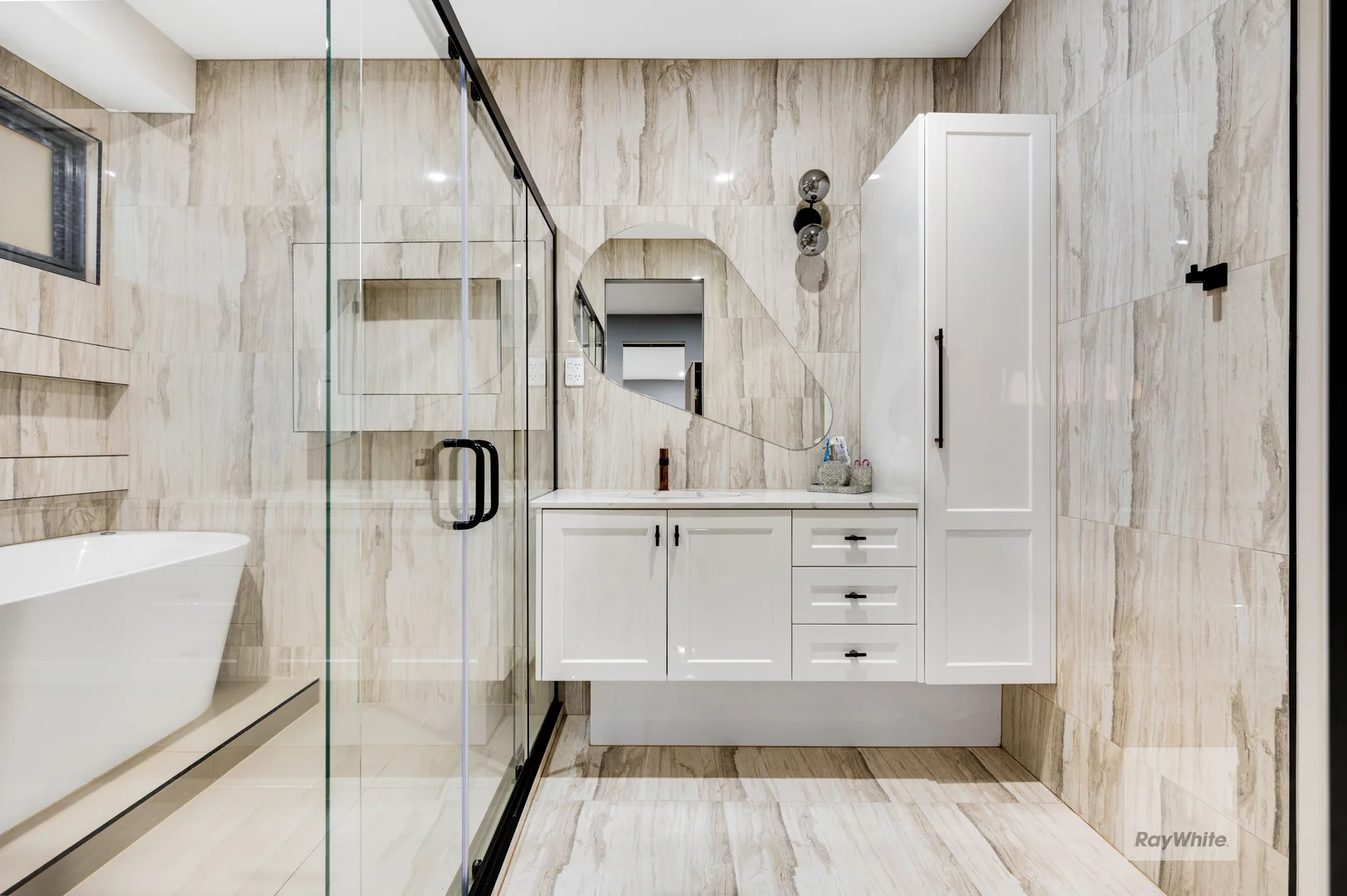 Additional image 22 of 24 Rylandes Drive, Gladstone Park VIC 3043