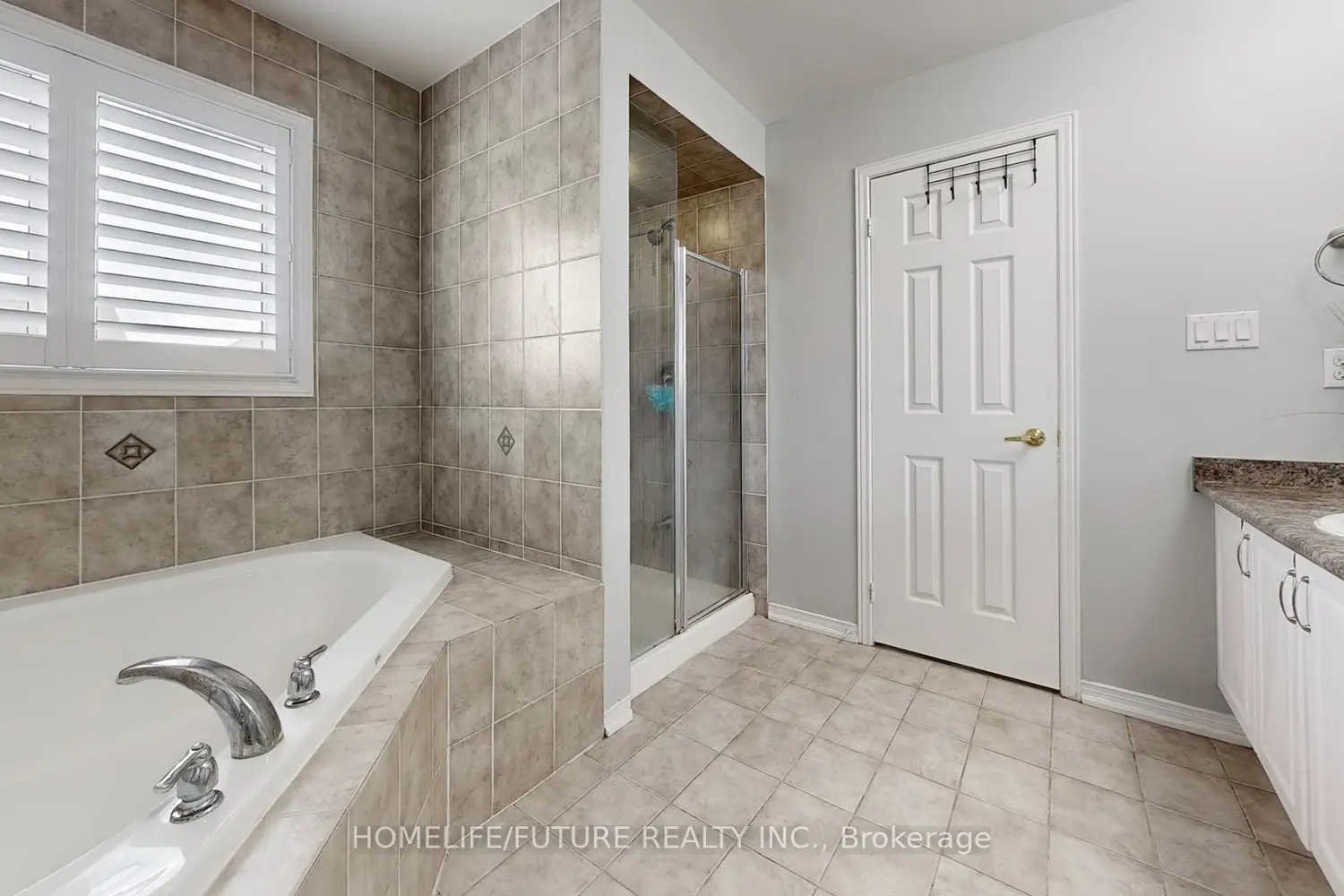 Additional image 12 of 153 Jonas Millway