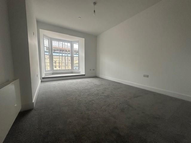 Additional image 6 of 2 bed flat to rentMarket Street, Pontypool NP4