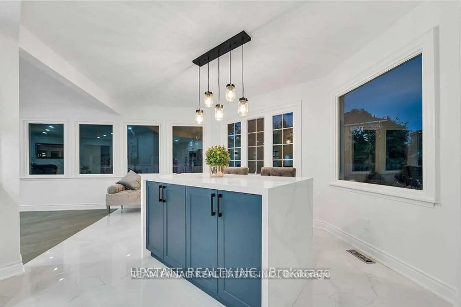 Additional image 10 of 70 Pleasant Valley Place