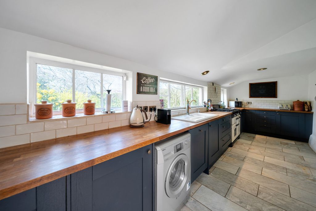 Additional image 4 of 4 bed detached house to rentStowupland Road, Stowmarket IP14