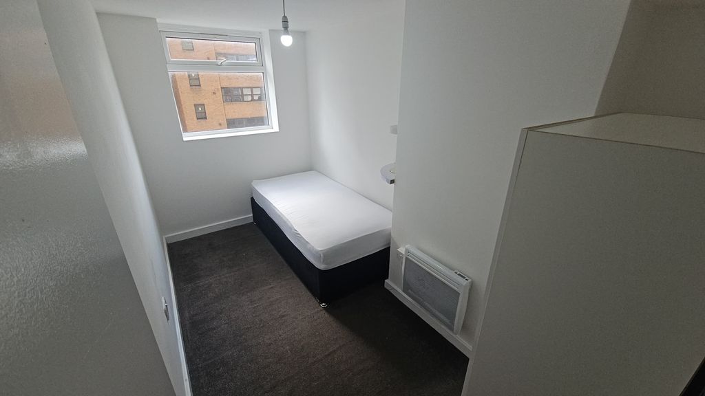Additional image 6 of 3 bed flat to rentRegency Place, Chapel Street, Luton LU1