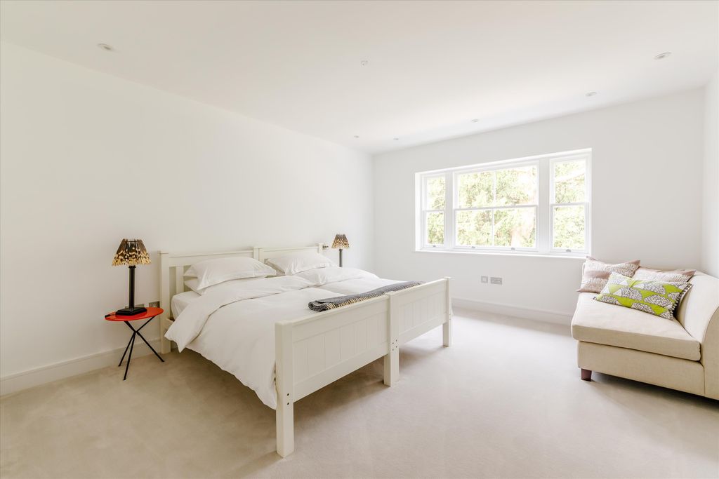 Additional image 22 of 5 bed detached house to rentLondon Road, Ascot, Berkshire SL5