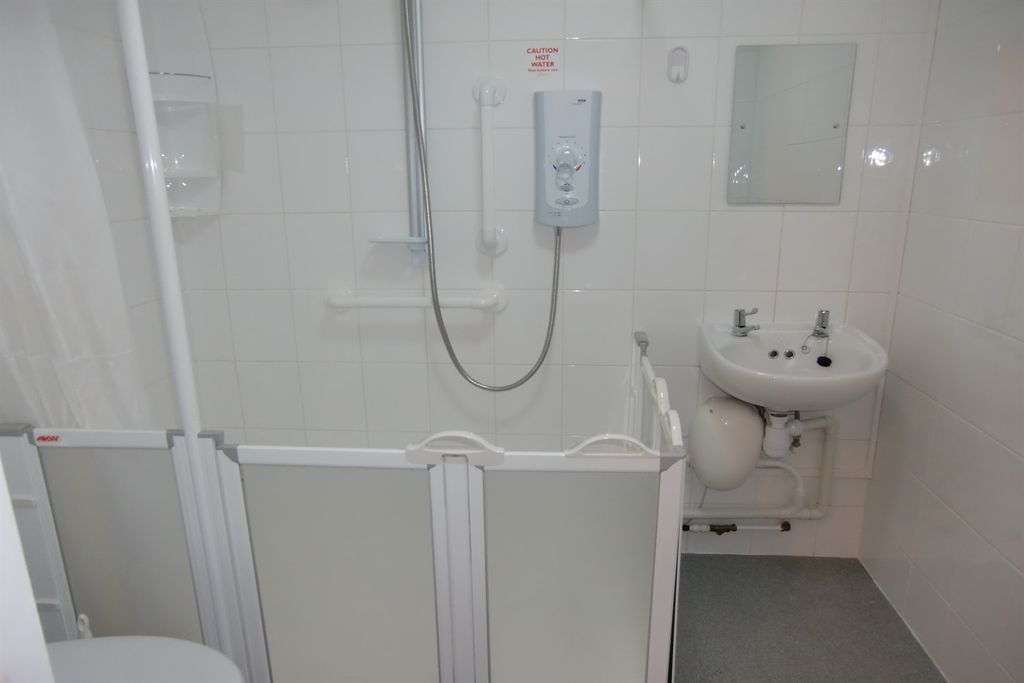 Additional image 7 of 1 bed flat to rentSwn-Y-Mor, Colwyn Bay LL29