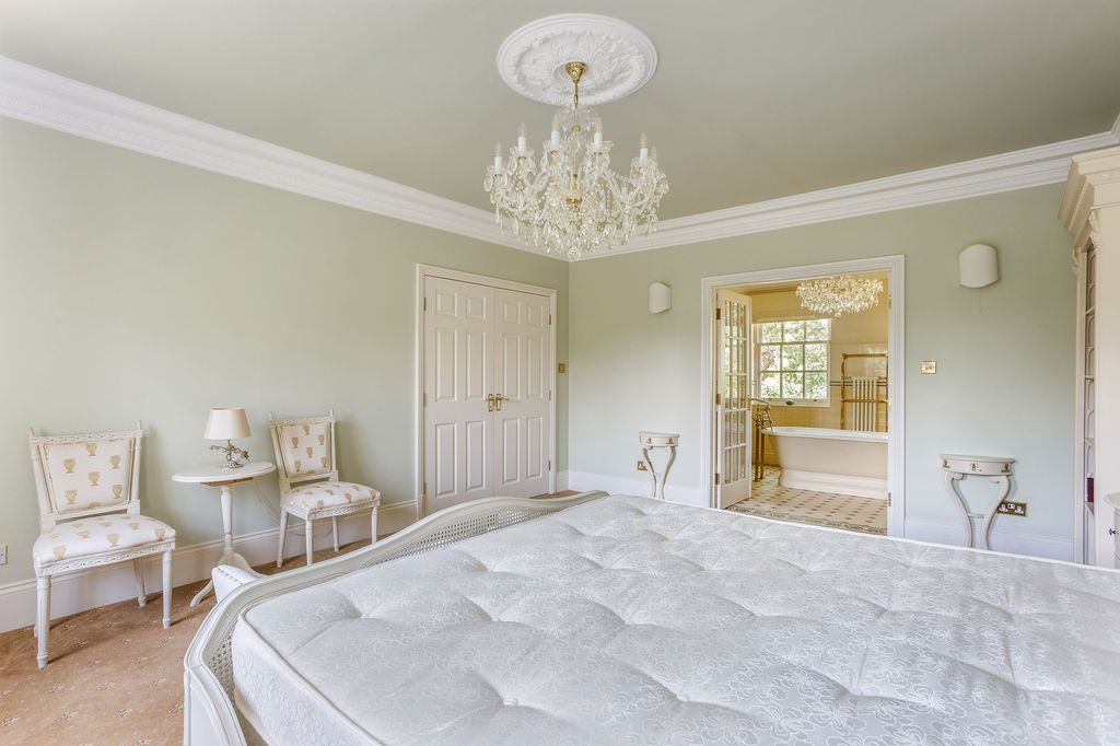 Additional image 6 of 6 bed detached house to rentSt. Leonards Hill, Windsor SL4