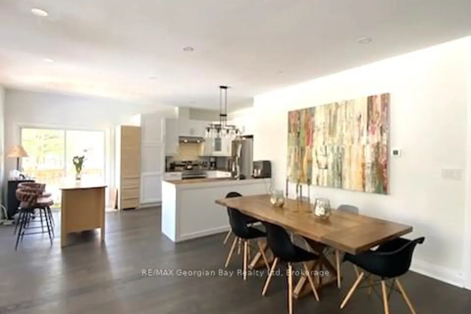 Additional image 7 of 29 Rue Camille Road