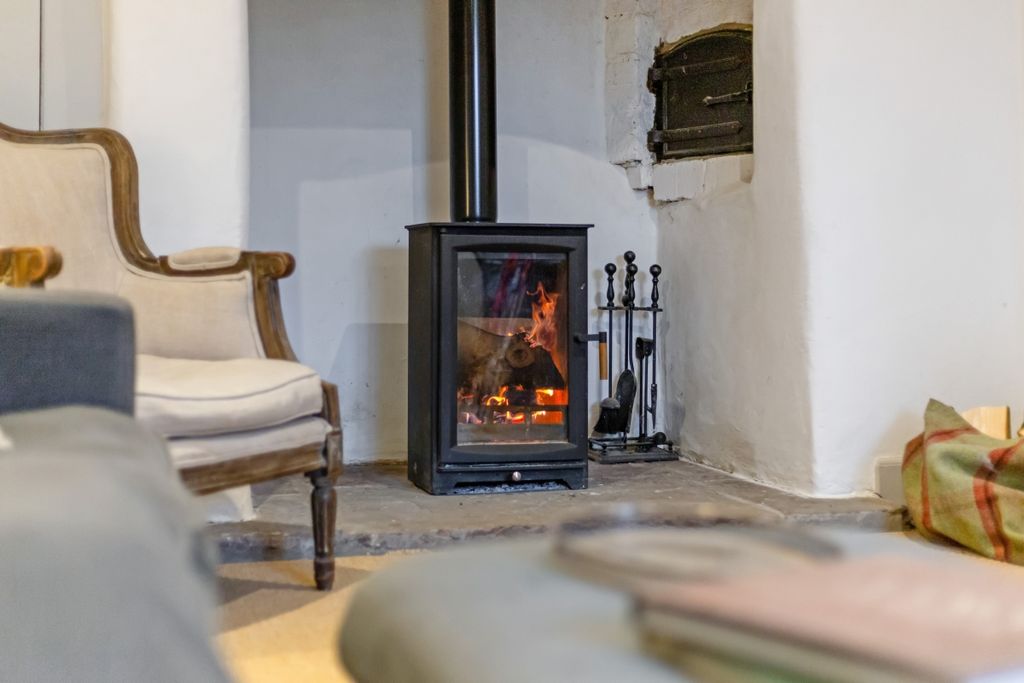 Additional image 11 of 5 bed detached house to rentMain Road, Aust, Bristol BS35