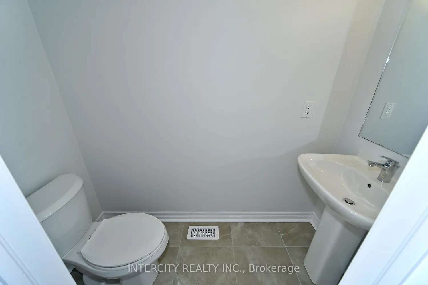 Additional image 3 of 160 Mumbai Drive