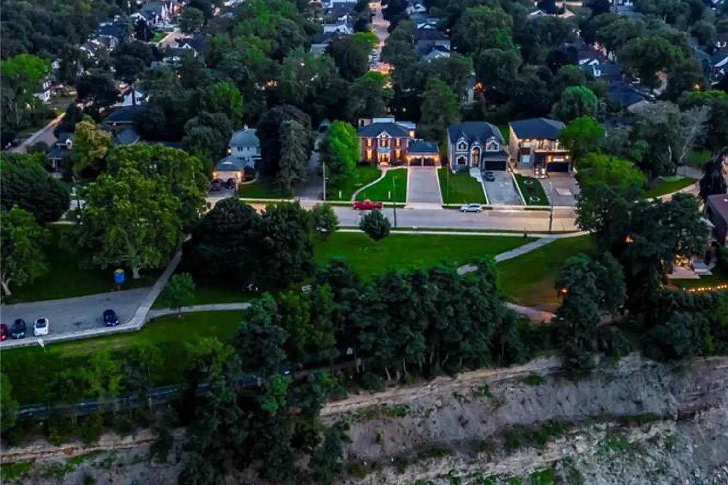 Additional image 11 of 182 Concession Street