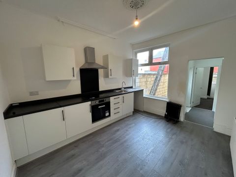 Kings Road, Bootle L20