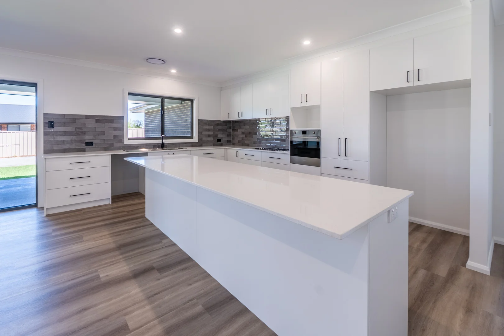 Additional image 8 of 14 Kingdon Drive, Coolamon NSW 2701