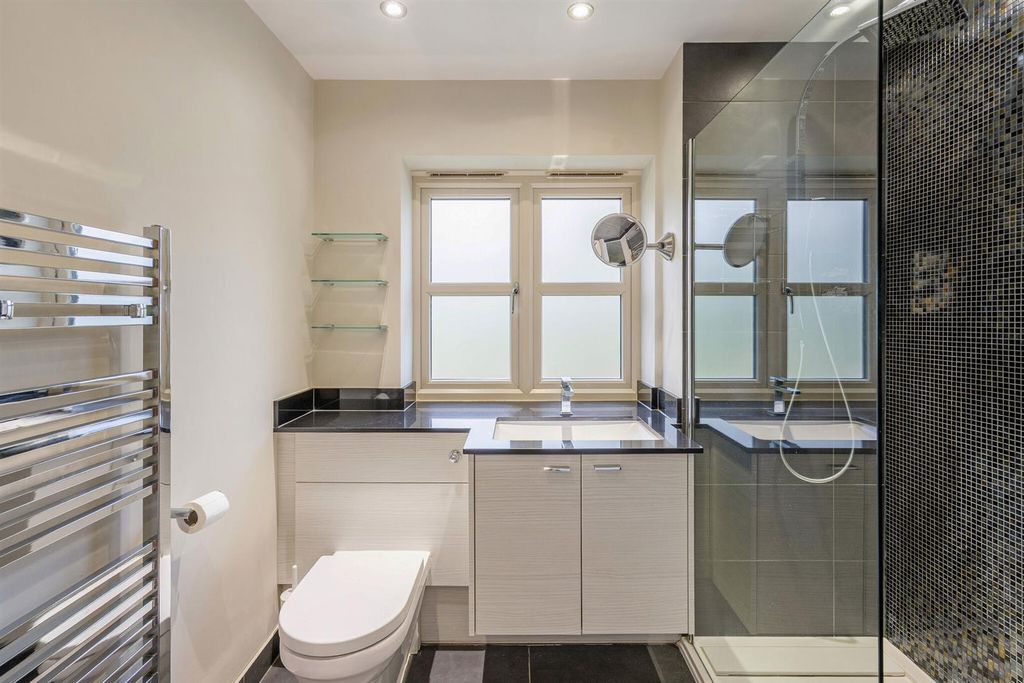 Additional image 11 of 2 bed flat to rentBrockenhurst Road, Ascot SL5