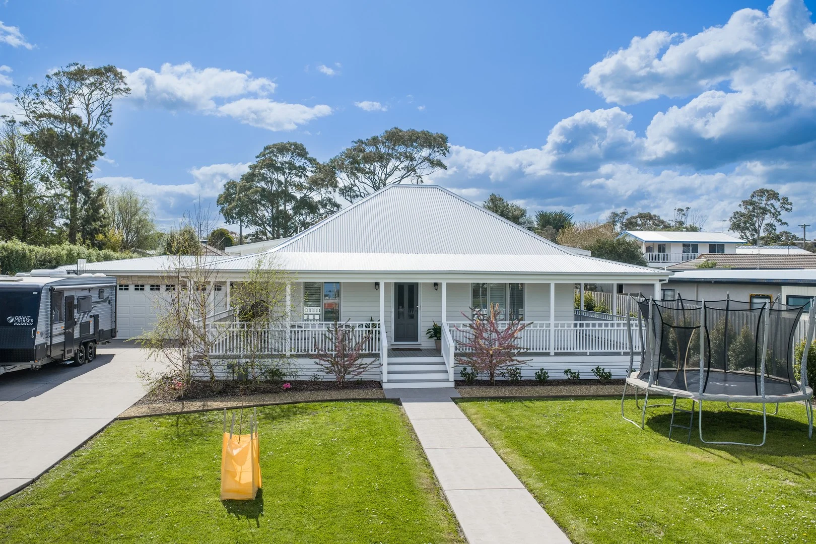 3 Bayview Avenue, Inverloch VIC 3996