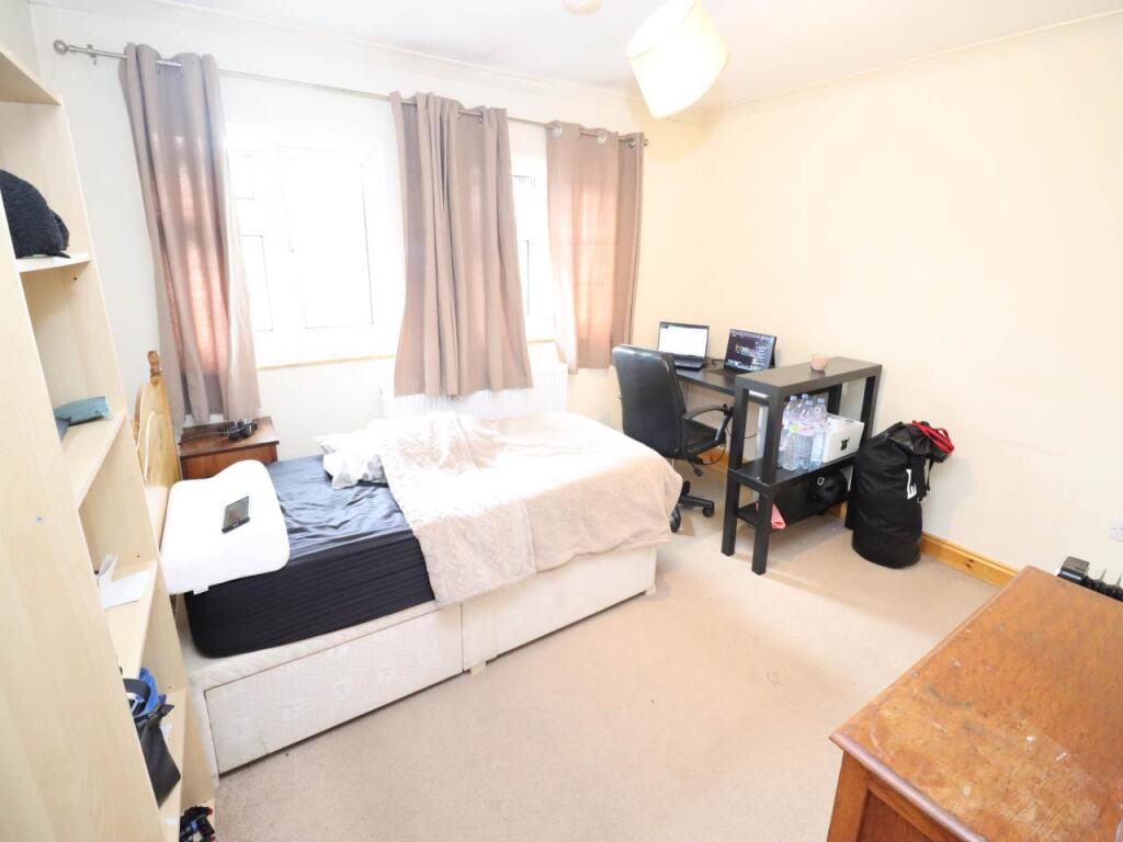 Additional image 11 of Pond Croft, Hatfield, 