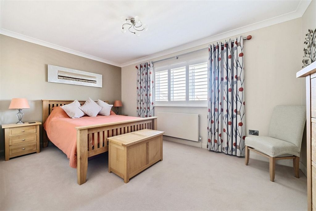 Additional image 17 of 5 bed detached house to rent6A, Limmard Way, Bognor Regis, West Sussex PO22