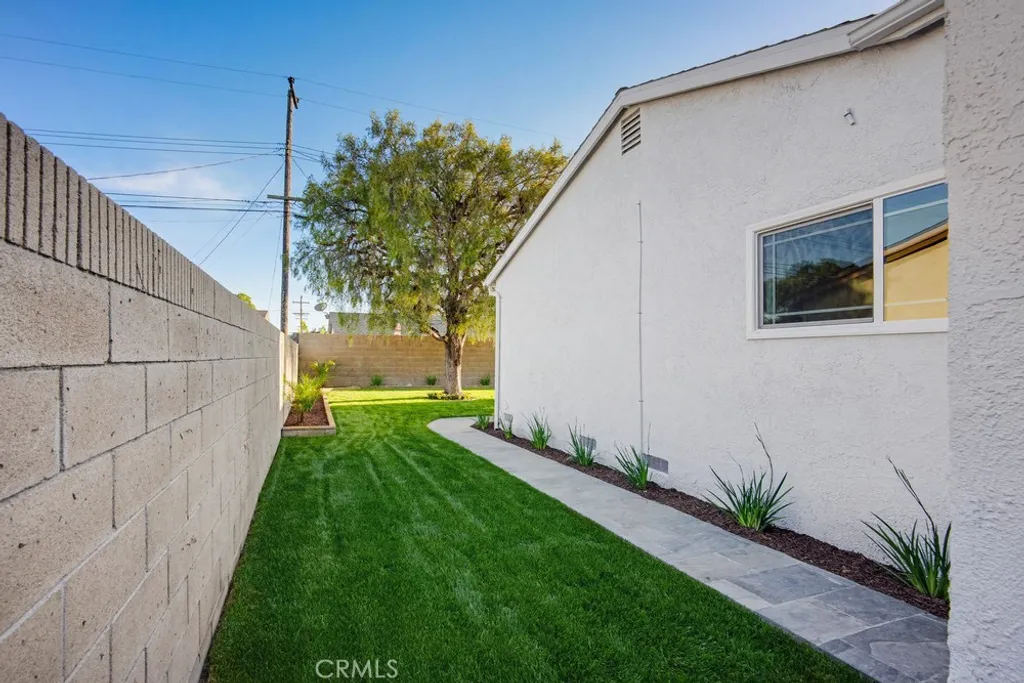 8940 Comet Circle, Westminster, CA 92683