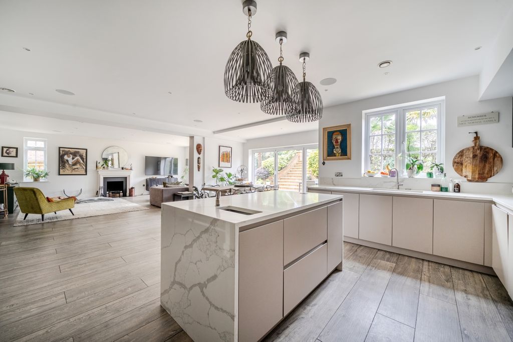 Additional image 36 of 5 bed detached house to rentPelling Hill, Old Windsor, Windsor SL4