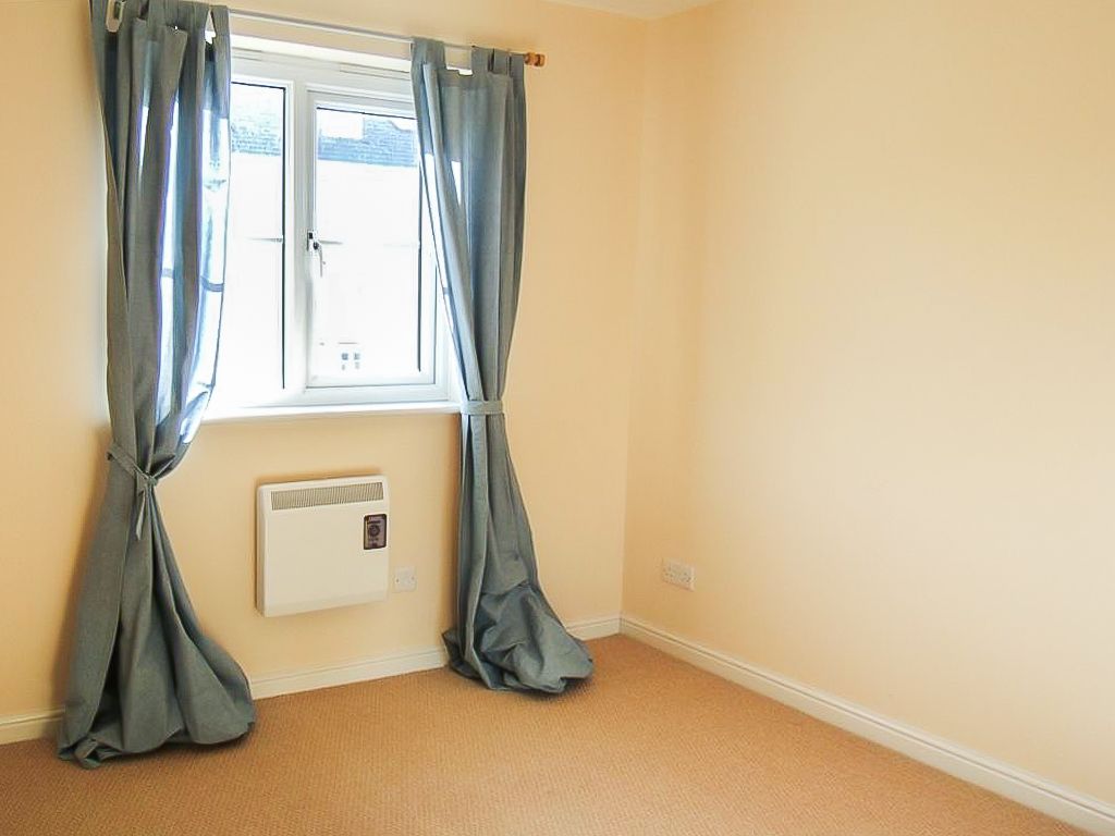 Additional image 7 of 2 bed flat to rentQueens Crescent, Eliburn, Livingston EH54