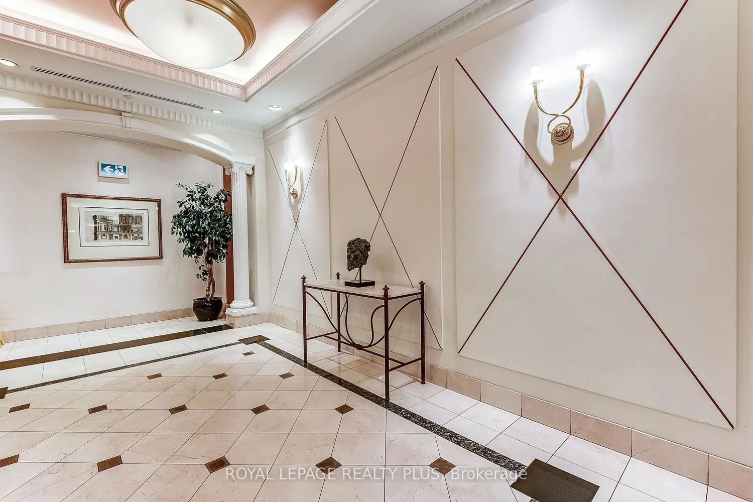 Additional image 3 of 980 Yonge Street 715