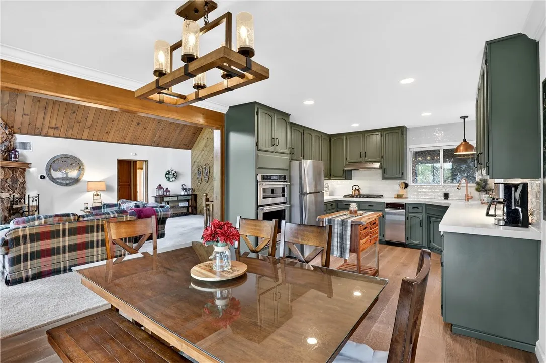 Additional image 80 of 26633 Thunderbird Dr, Lake Arrowhead, CA 92352