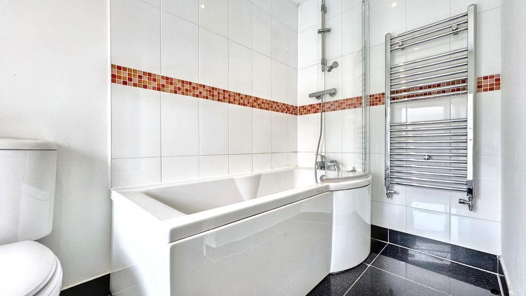 Additional image 14 of 4 bed end terrace house to rentAshley Mews, Portview Road, Bristol BS11