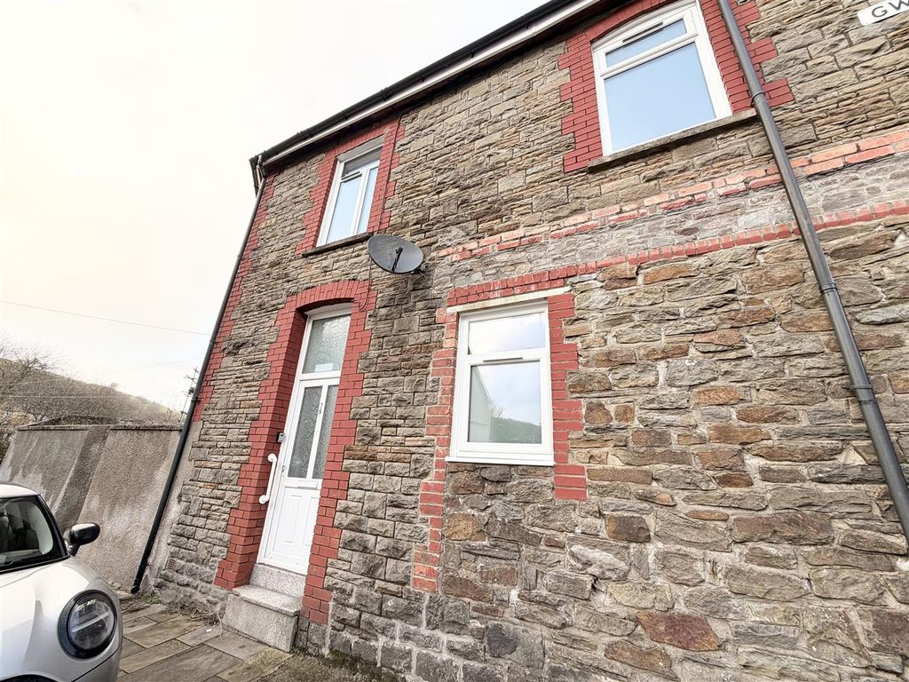 Additional image 2 of Room to rentHMO Property, Commercial Street, Senghenydd, Caerphilly CF83
