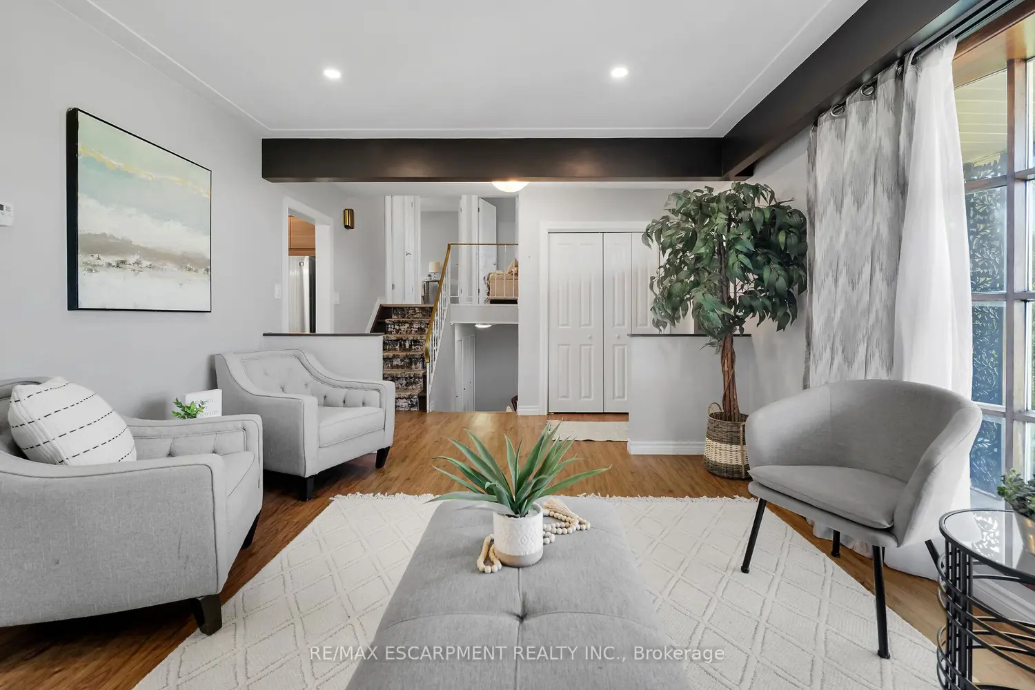 Additional image 4 of 944 & 994 #8 Highway