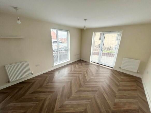 Additional image 2 of 2 bed flat to rentParkside Crescent, Ketley, Telford TF1