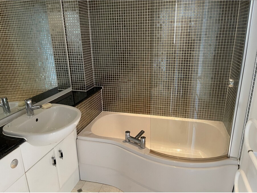 Additional image 7 of 2 bed flat to rentPentre Doc Y Gogledd, Llanelli SA15