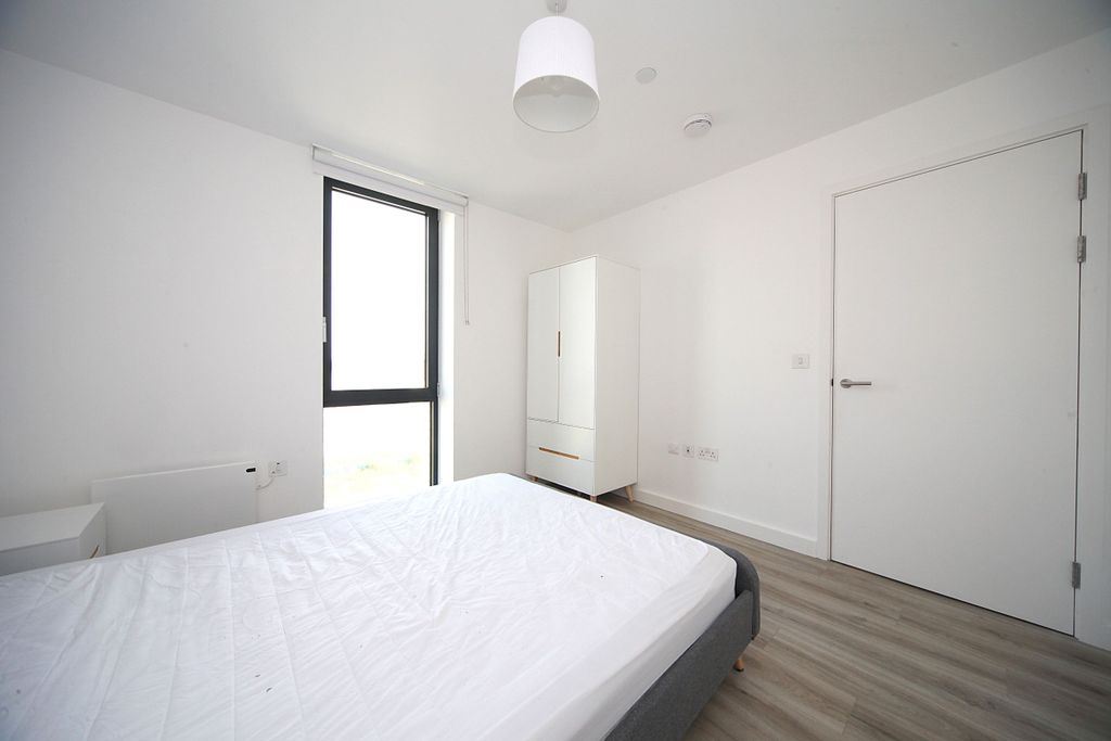 Additional image 8 of 2 bed flat to rentViva Court, Kimpton Road, Luton LU2