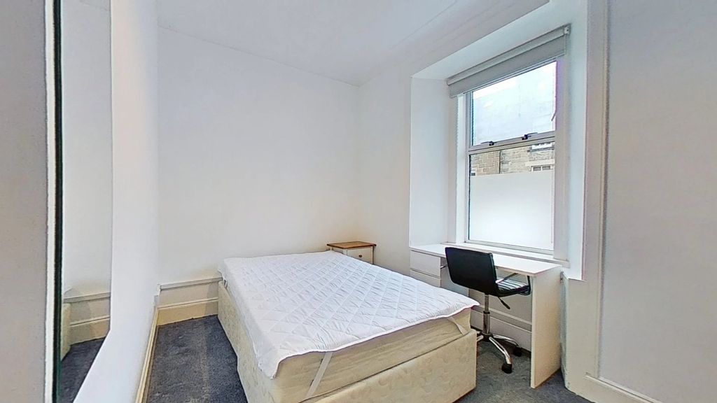 Additional image 7 of 3 bed flat to rentQueen Street, Stirling, Stirlingshire FK8