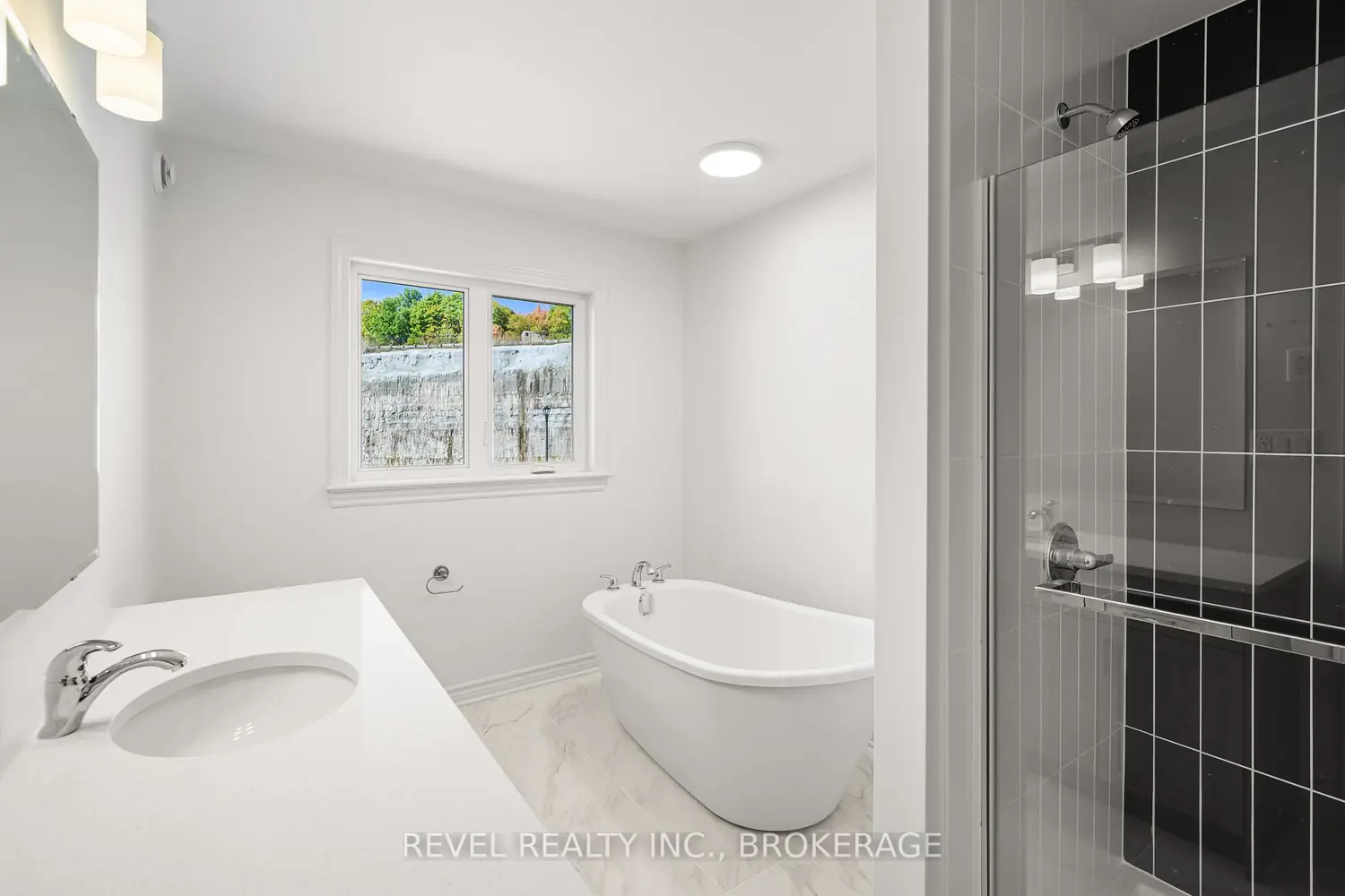 Additional image 12 of 332 Dockside Drive