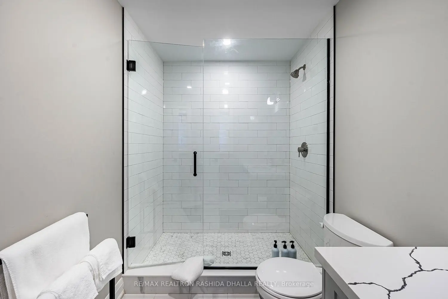 Additional image 12 of 773 Adelaide Avenue