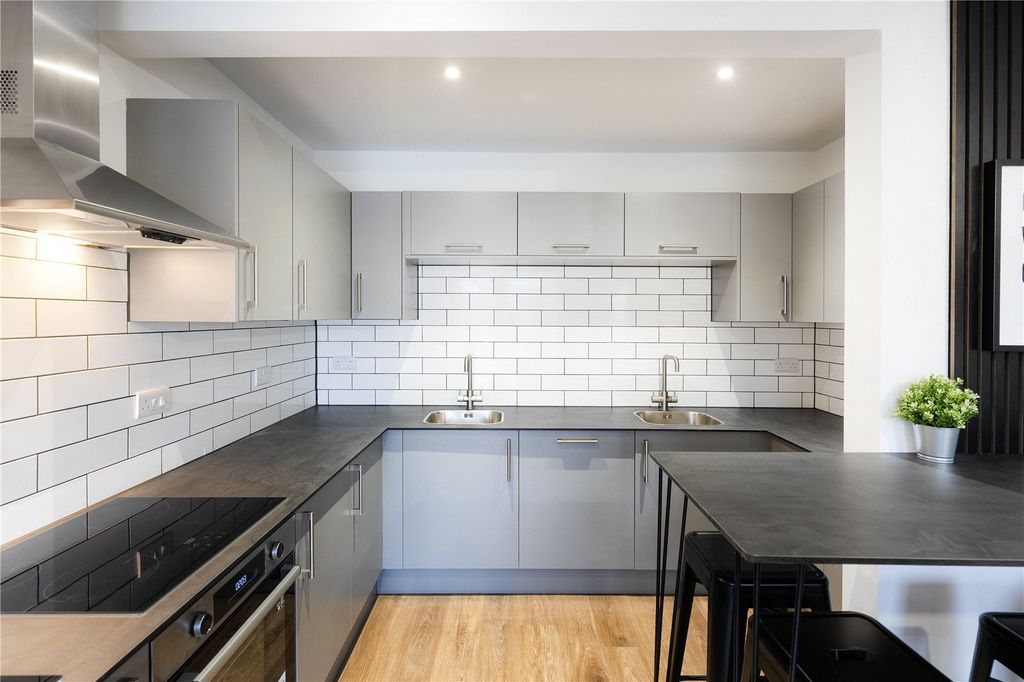 Additional image 11 of 6 bed terraced house to rentNinth Avenue, Filton, Bristol, Bristol BS7